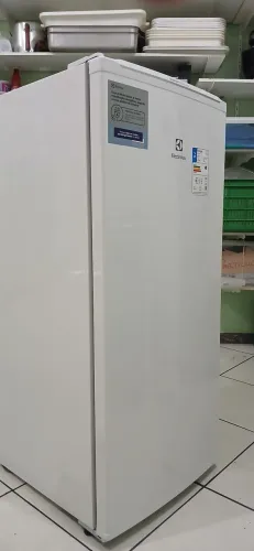 FREEZER ELECTROLUX FEI19 127VOLTS NOVO SEM EMBALAGEM