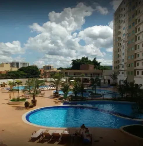 Imóvel para aluguel possui 107 metros quadrados com 4 quartos em Do Turista - Caldas Novas