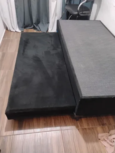 Vende-se uma bicama semi-nova