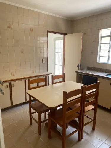 Mesa + 4 cadeiras