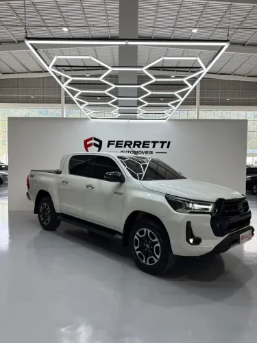 Toyota Hilux CD SRX 4X4 2.8 TDI 16V Diesel Aut. 2021