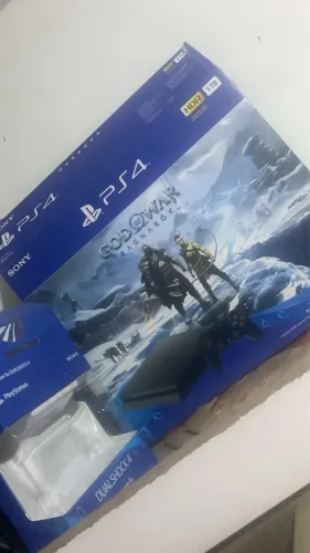 VENDO PS4 ZERO EM ÓTIMO ESTADO NUNCA VIU CHÃO NEM NADA MEU CONTATO *