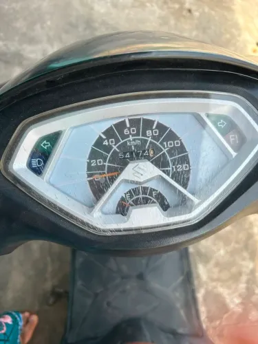 Vende se moto bugman 125i 2016 bem conservada