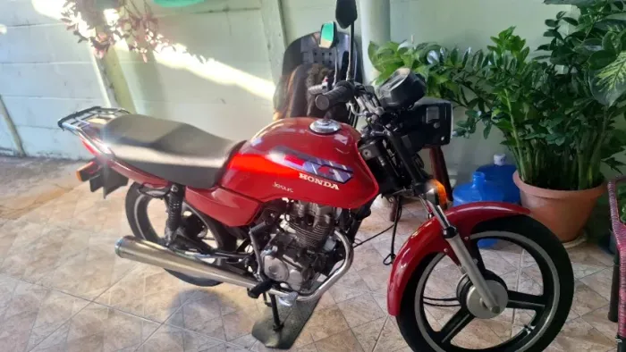 VENDO TITAN 125 VERMELHA