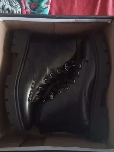 Vendo botas nunca usadas