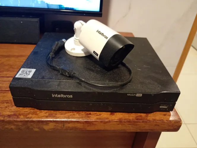 DVR Intelbras 8 canais + câmera 