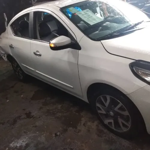 Peças Versa 2017 Lanterna Farol Porta Cambio Motor Retrovisor Capo Bobina Capo Radiador