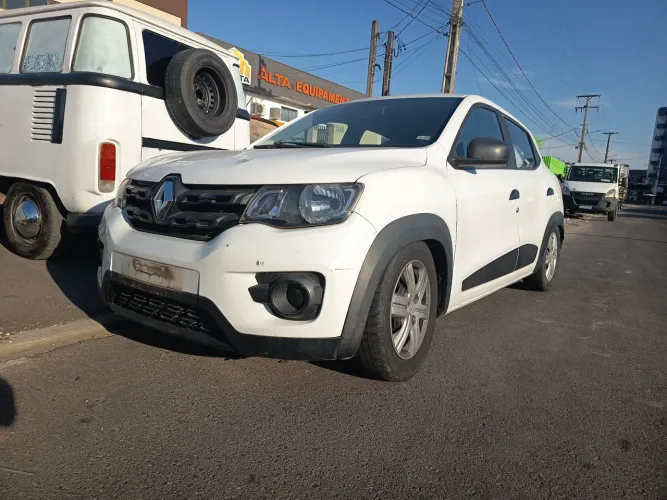 Kwid Sucata vendido em peças 