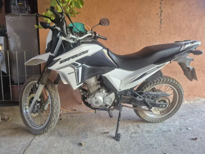 Moto toda original