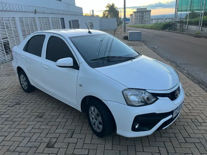 Toyota Etios X Sedan 1.5 Flex 16V 4P Aut. 2018