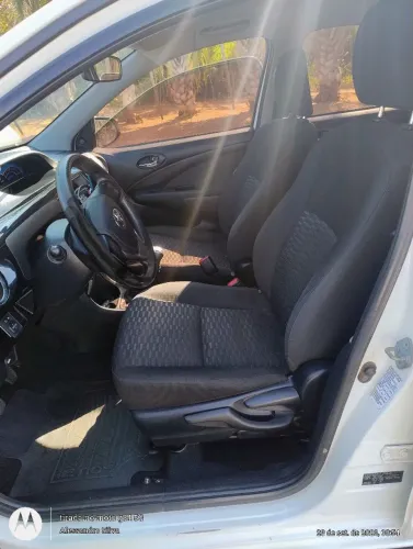 Toyota Etios X 1.3 Flex 16V 5P Mec. 2016