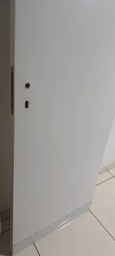 PORTA PESADA DE MADEIRA
