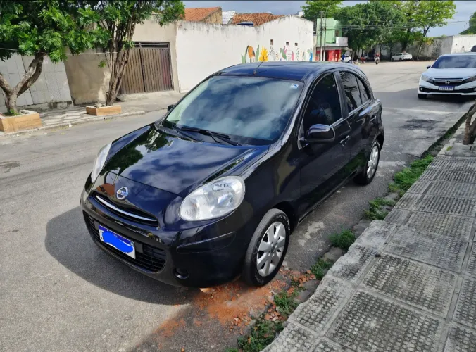 Nissan March SV 1.6 16V Flex Fuel 2012