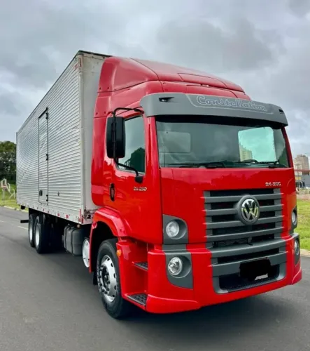 Vw 24250 6x2 2007 - Baú