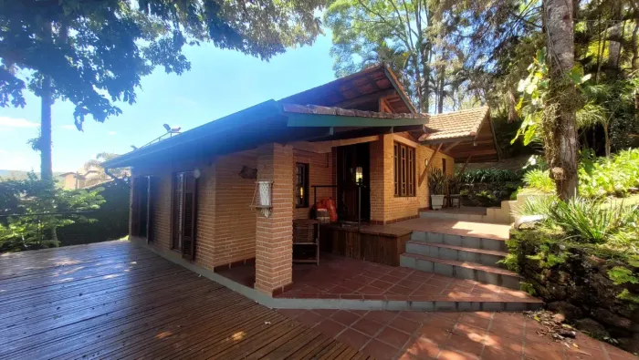 Venda de Chalé, excelente para investidores para Locação.