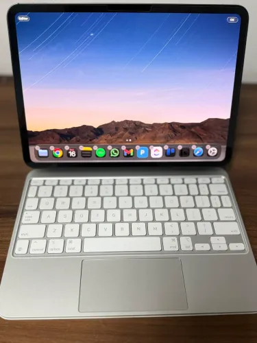 Magic Keyboard Apple