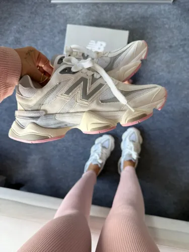 Tênis New Balance 9060 Couro Linha Prime Feminino Cor: Branco/Danone - Disponível 34 AO 39