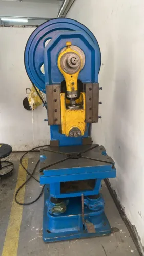 Prensa Excêntrica 25 ton Super Victor