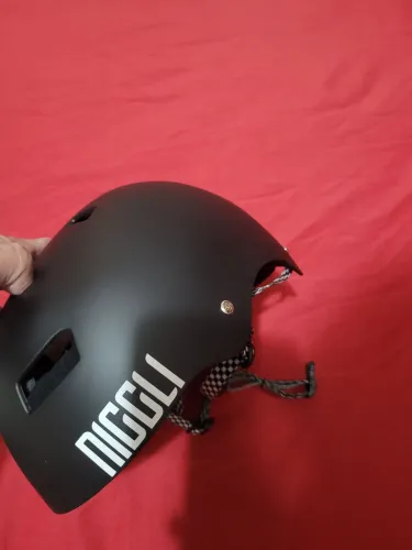 Capacete de siclismo e skate
