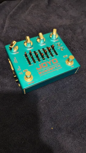 Pedal de baixo Joyo Monomyth