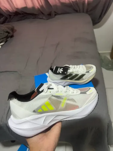 Tênis adidas adizero