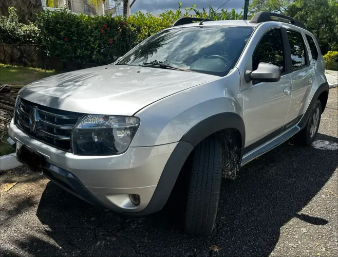 Renault Duster Dynamique 2.0 Hi-flex 16V Aut. 2015