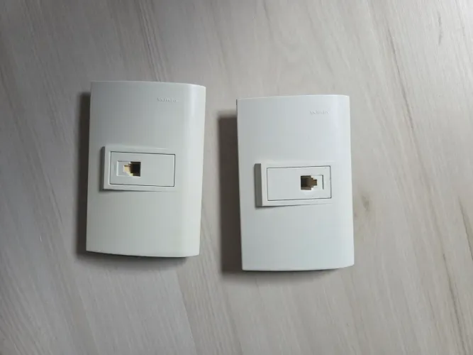 DUAS Tomadas RJ43 