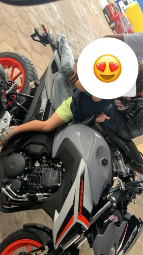 Vendo esta moto 