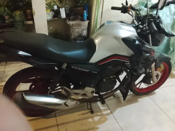 Vendo Honda cg Ed especial 40 anos