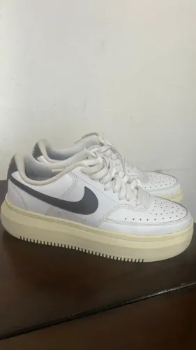 Tênis Nike Court Vision Alta Feminino