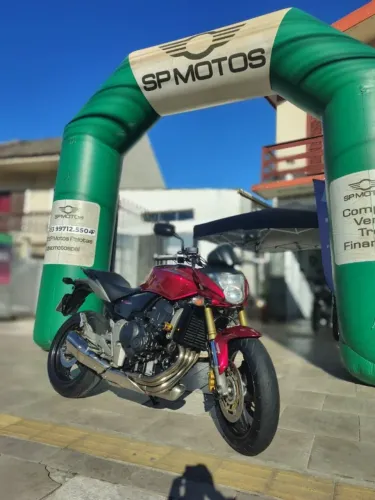 HORNET IMPECAVELLL moto sem detalhes