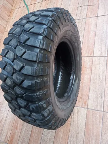 Pneu Geolandar H/T Yokohama 265/70 R15 110S 70% de vida útil Offroad