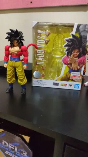 Goku Ssj4 Sh Figuarts Bandai