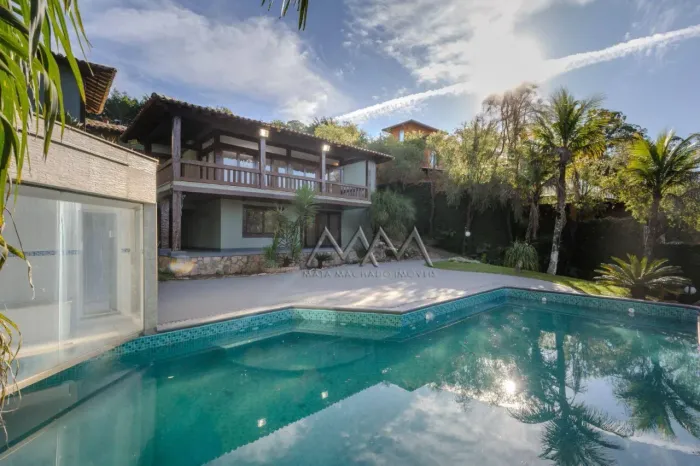 Casa à venda no condomínio Vila Del Rey | 700 m² - 5 suítes