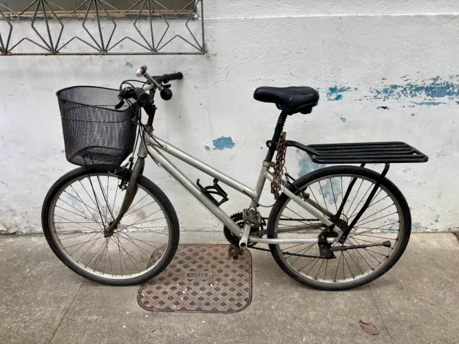 Bicicleta de alumínio. Aro 26