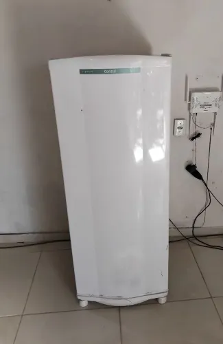 Geladeira Consul gelo seco 300L