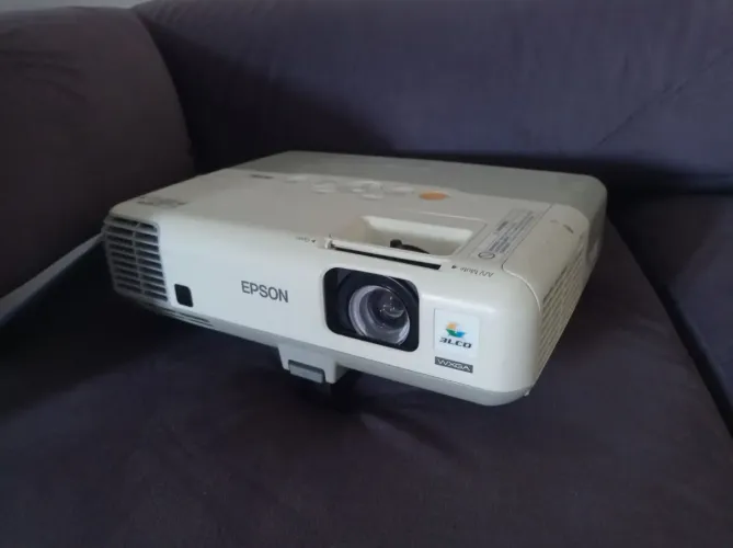 Projetor EPSON 915W