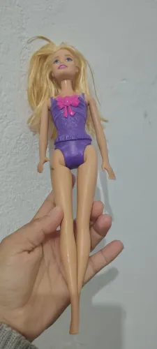Barbie Mattel loira 
