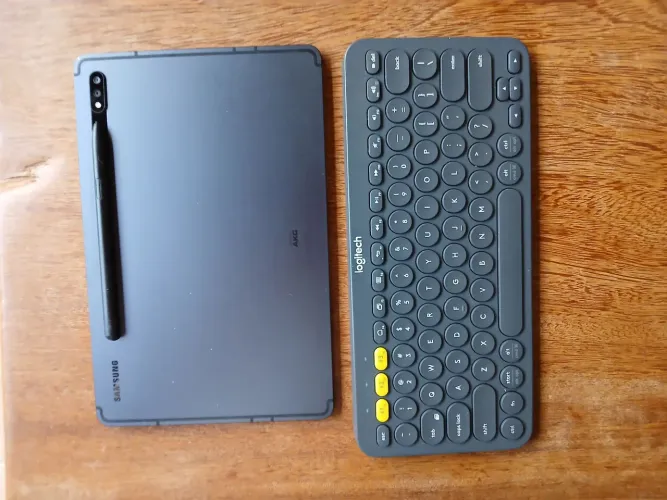 Tablet S7 Galaxy Samsung + Teclado Logitech