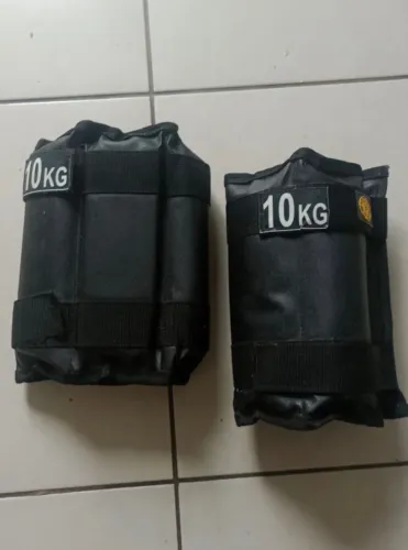 Par de Caneleira peso 10 KG cada 