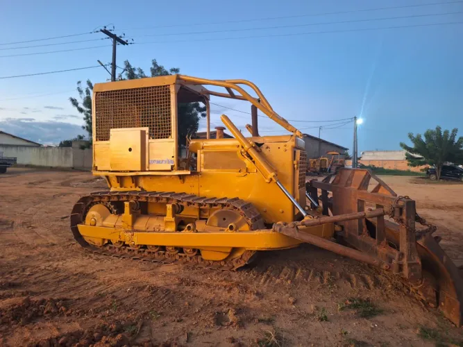 Trator de esteira d50