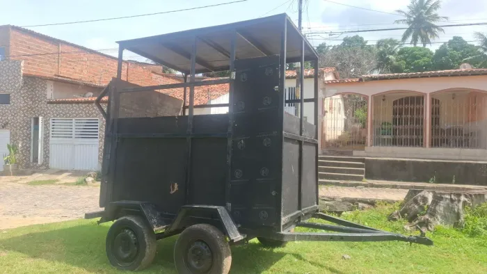 Vende-se reboque (aceito cartão de crédito)