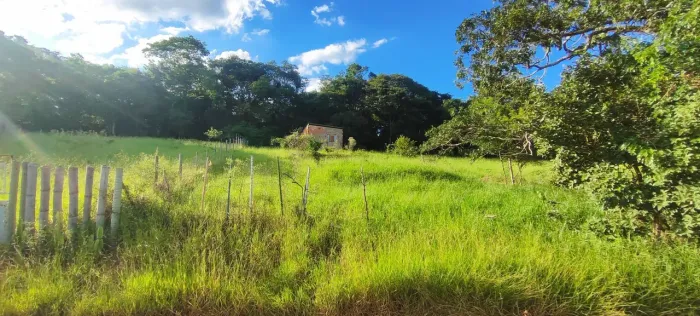 Chácara com construção em Carmópolis de Minas