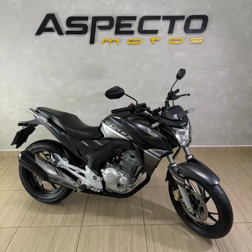 CB 250 Twister (Único dono)