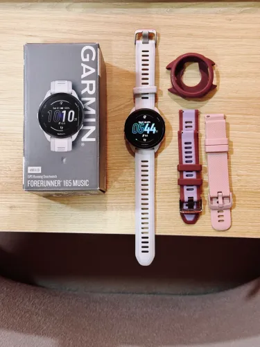 Garmin Forerunner 165 Music Amoled