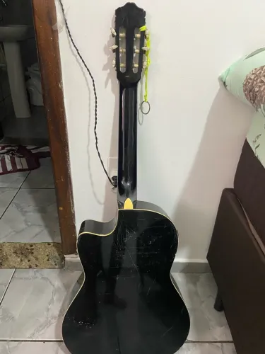 Violão eletrônico