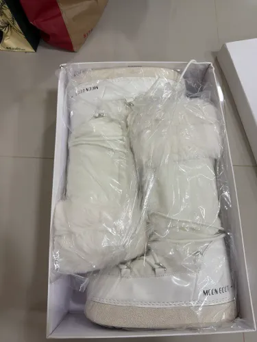 Bota de neve moon boot branca 36brasil ideal para quem calça 35