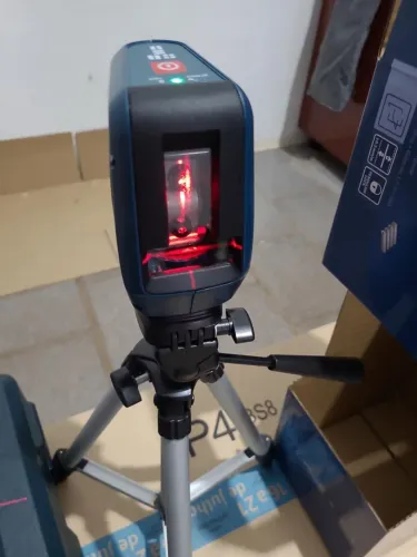Bosch Nível Laser Nivelox alcance 15m com tripé e maleta entrego