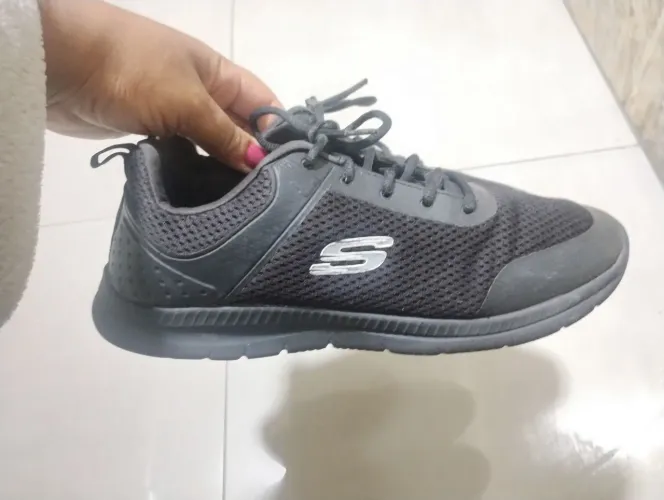 Tênis sketchers preto masculino 41