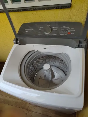 Vendo máquina Brastemp 12kg Simi-nov funcionando perfeitamente pouco usada...